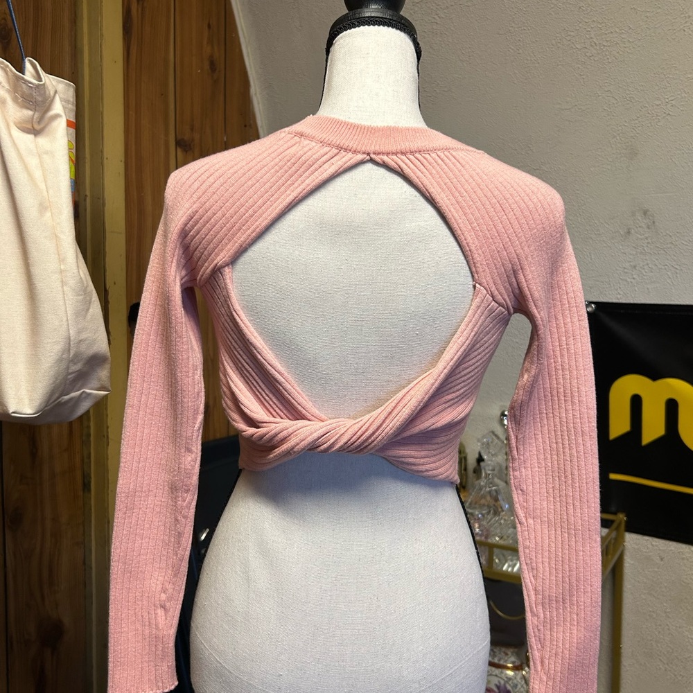 Pink Ribbed Knit Crop Sweater - Picture 2 of 4